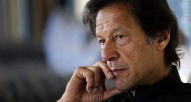 اپوزیشن نے وزیراعظم عمران خان کے خلاف تحریک عدم جمع کرادی